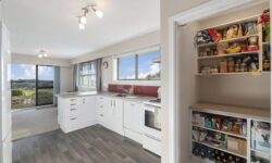 013_Open2view_ID482460-29_Huia_Street.jpg  